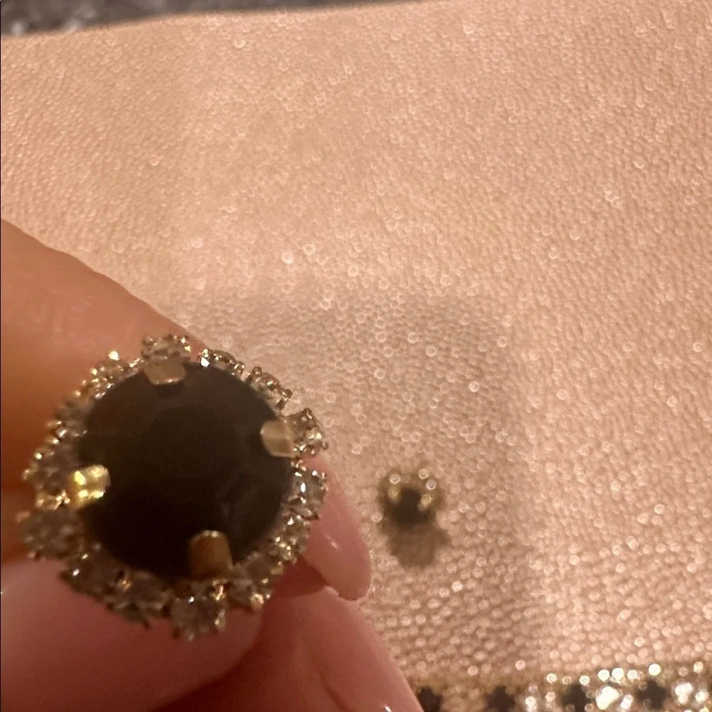 Elegant Black and Gold Jewelry Set